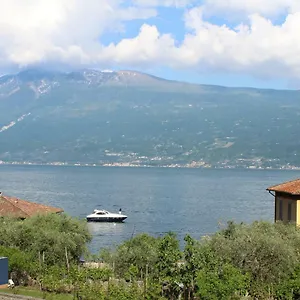 Apartment Casa Amelia, Gargnano